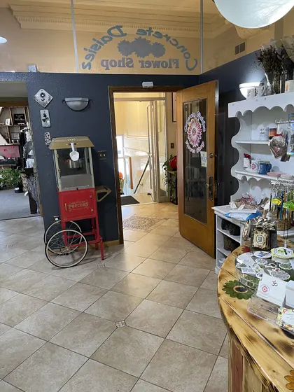 Lokal 65 m² në qendër të Vlorës, me qira