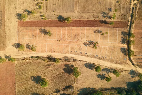 Truall ndërtimor 5 ari me qasje në asfalt, Drenas